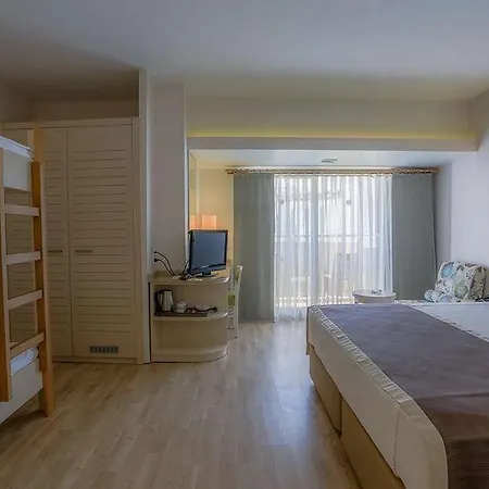 Hotel Thalia Unique 4*