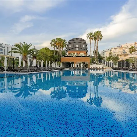 فندق Thalia Unique 4*